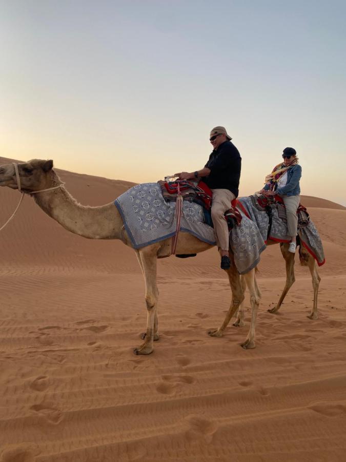 Desert Waves Camp Badīyah Kültér fotó